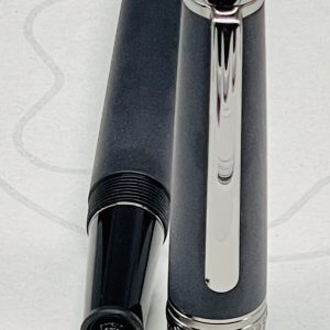 MONTBLANC Meisterstuck Ultra Black Classique
