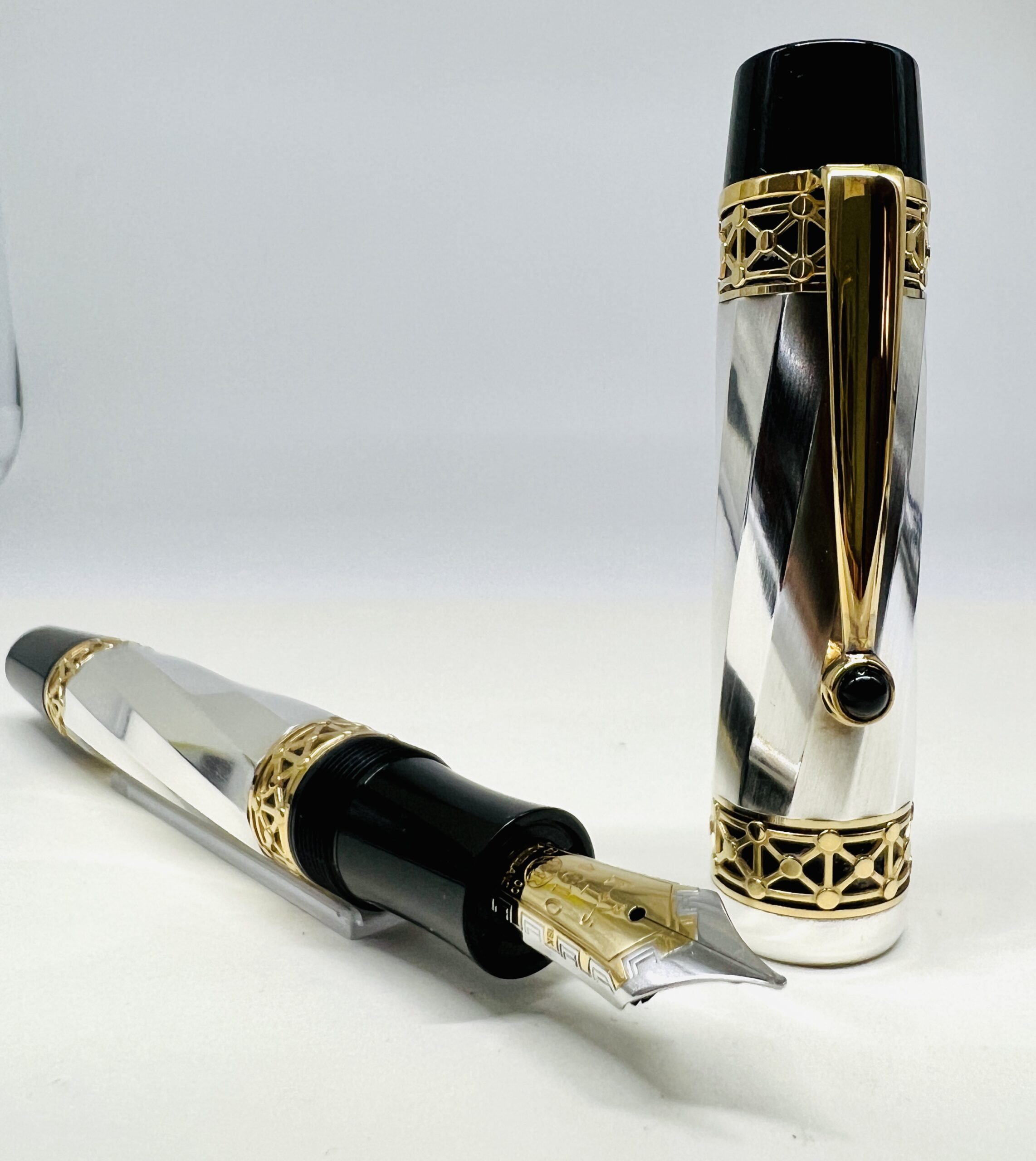 Montblanc Karl The Great Hommage a Charlemagne Fountain Pen Limited Edition Patron Of Art 4810 - immagine 12