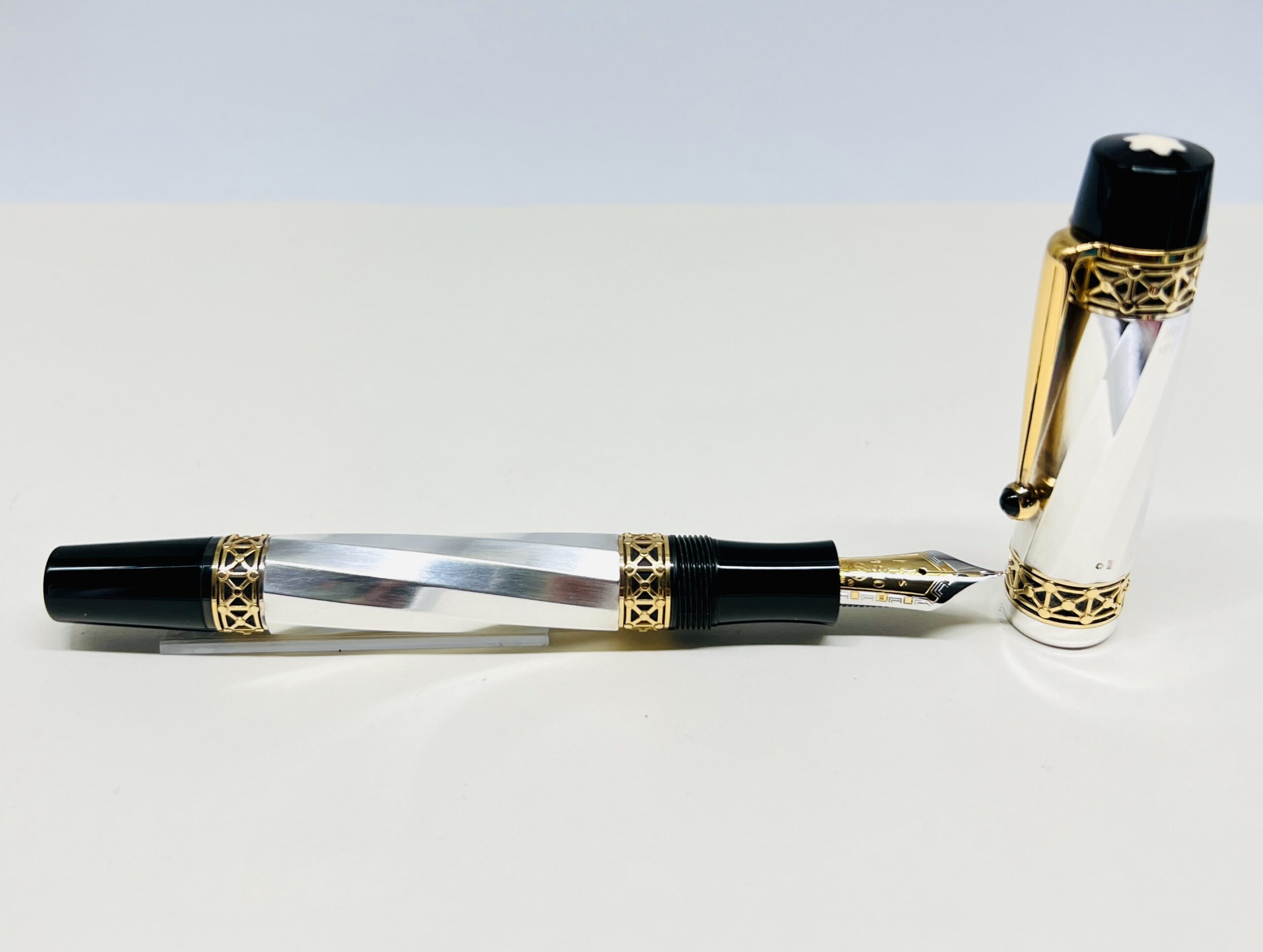 Montblanc Karl The Great Hommage a Charlemagne Fountain Pen Limited Edition Patron Of Art 4810 - immagine 4